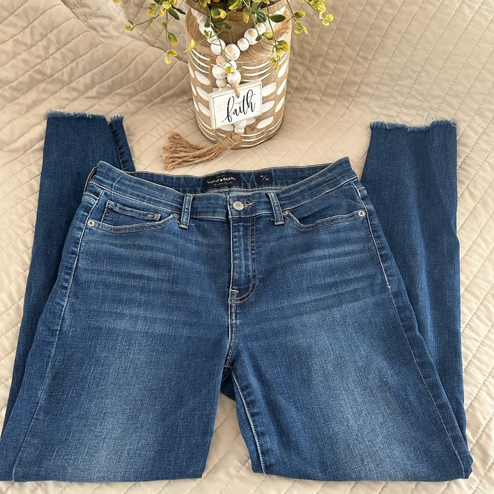 LUCKY BRAND JEANS